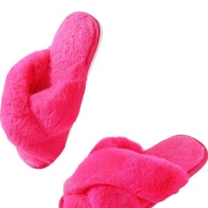 Women's Fuzzy Pink Slippers